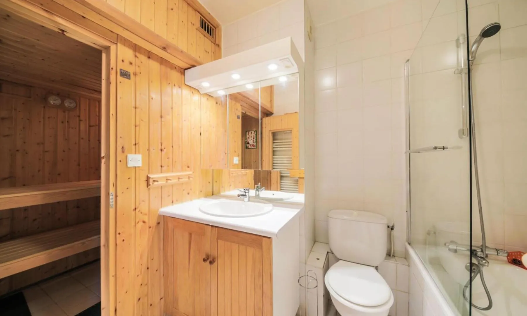 Residence Le Chateau De Crans - Maeva Home - Appartement 2 Pieces 6 Personnes - Prestige Mae-4253 Flaine 0*,  France